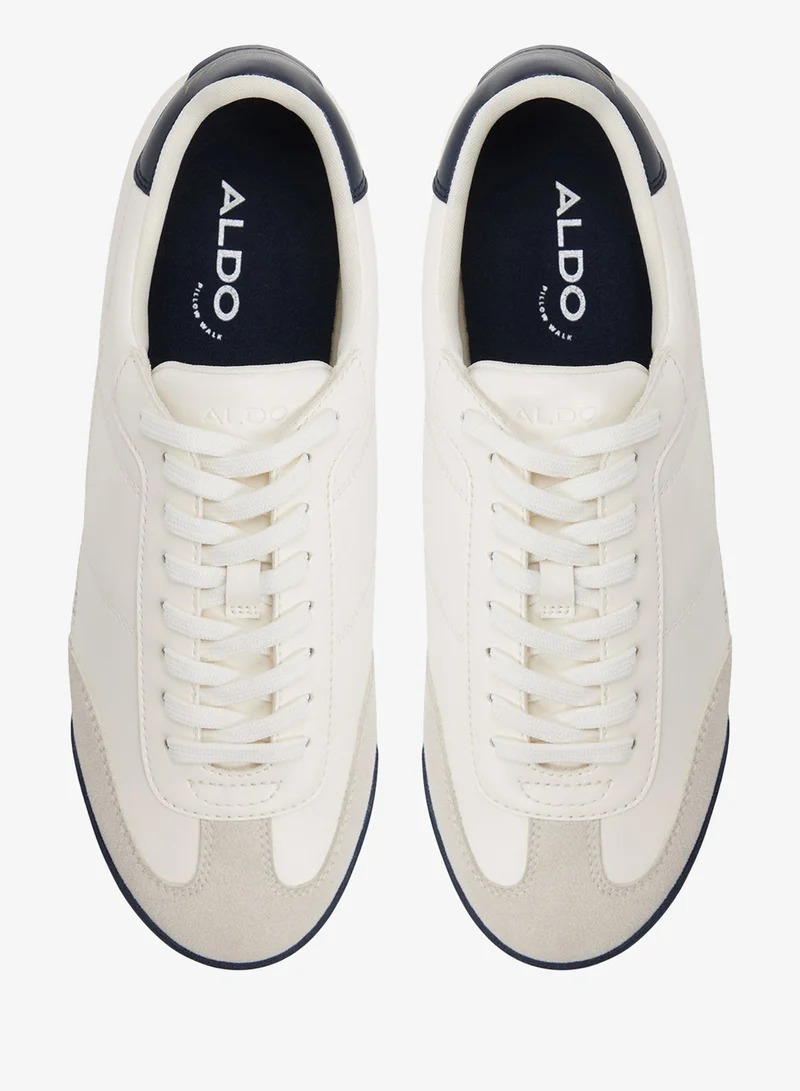 الدو حذاء رياضي برباط منخفض